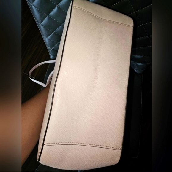 EUC AUTHENTIC MICHAEL KORS HANDBAG Baby Pink - Picture 4 of 10